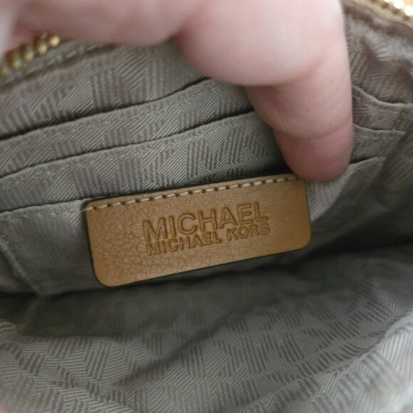 Michael by Michael Kors Monogram Tan and White Pouch Clutch - Picture 8 of 9